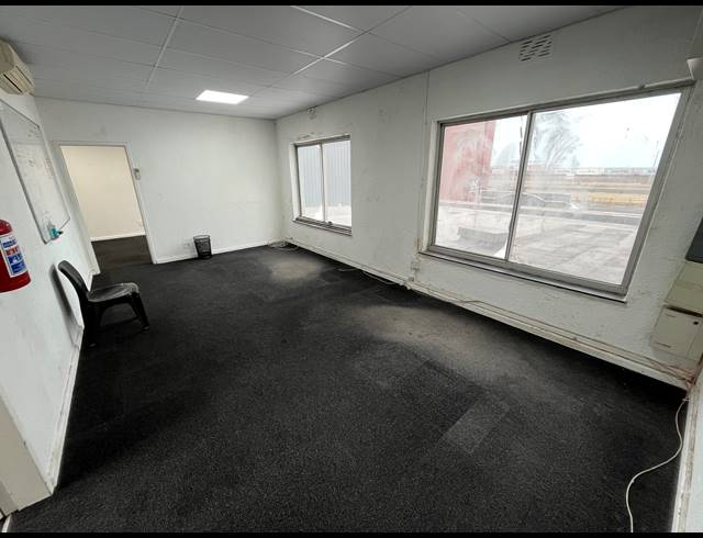 73M² OFFICE TO LET IN PAARDEN EILAND